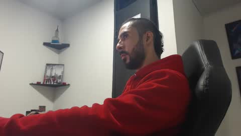 Snapshot of andruwang chatting on December 27, 6:35 am Andru online show from December 27, 6:35 am