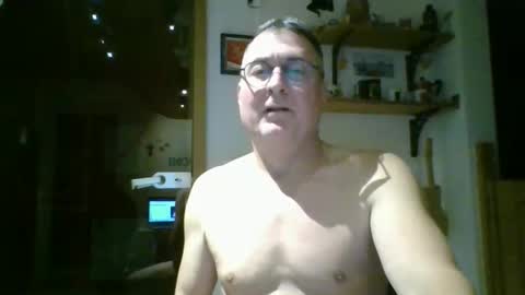 andybayern online show from December 15, 5:32 pm