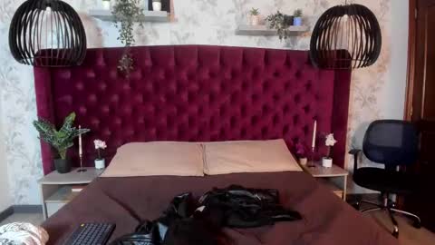 Andy Joy  online show from March 1, 11:43 am