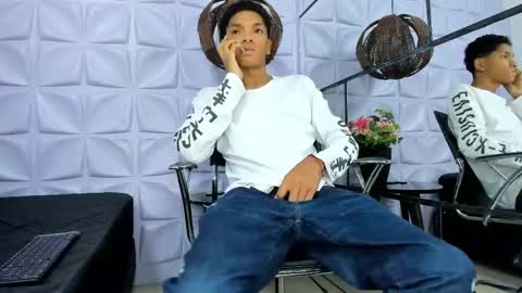 Andy  online show from April 13, 11:22 am