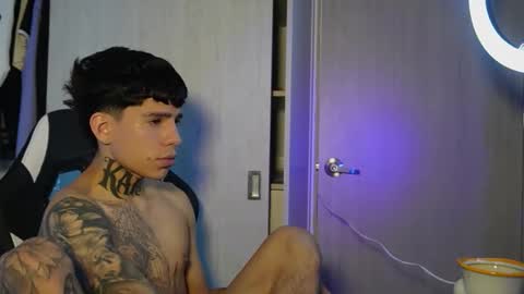 angel_luna0 online show from May 31, 1:06 am