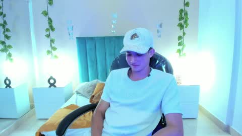 angel_of_sinn online show from April 11, 7:45 am