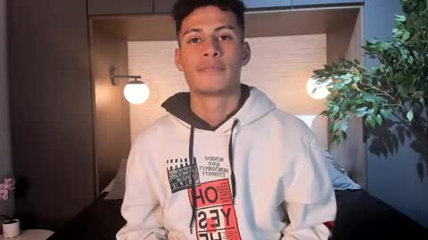 Angel  online show from April 13, 12:28 pm