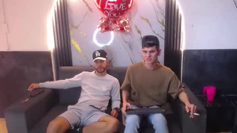 angel_villareal_ online show from February 16, 8:01 am