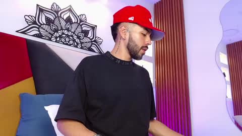 Angel online show from March 31, 4:25 am