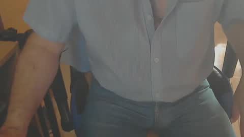 Snapshot of angelgarcia269 chatting on February 15, 11:17 am angelgarcia269 online show from February 15, 11:17 am