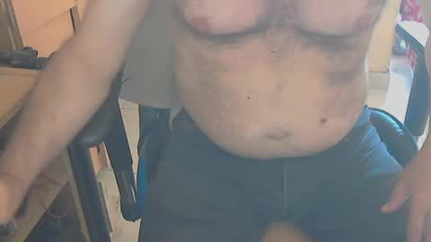 Snapshot of angelgarcia269 chatting on January 25, 12:47 pm angelgarcia269 online show from January 25, 12:47 pm