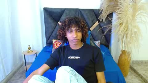 Angel online show from April 14, 9:03 pm