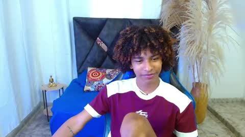 Angel online show from April 18, 8:20 pm