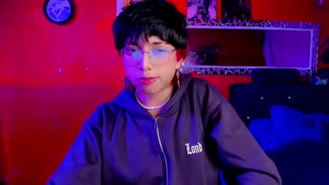 Snapshot of angellonfire chatting on February 22, 5:34 am Angel  online show from February 22, 5:34 am