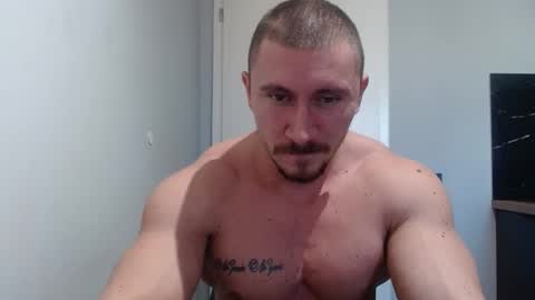  ------- SEX SHOW WITH GUYS AND GIRLS  MUSCLE SHOW online show from December 5, 12:44 pm