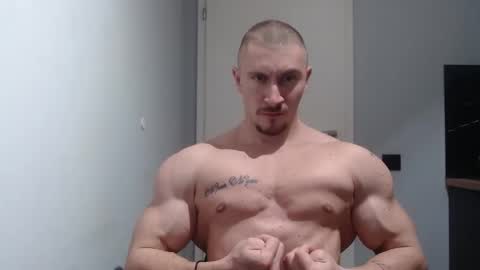  ------- SEX SHOW WITH GUYS AND GIRLS  MUSCLE SHOW online show from February 17, 8:04 pm