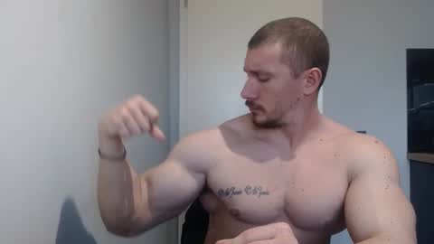  ------- SEX SHOW WITH GUYS AND GIRLS  MUSCLE SHOW online show from March 9, 3:16 pm