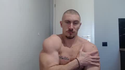  ------- SEX SHOW WITH GUYS AND GIRLS  MUSCLE SHOW online show from February 14, 12:14 pm