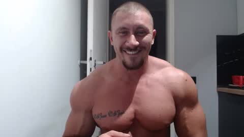  ------- SEX SHOW WITH GUYS AND GIRLS  MUSCLE SHOW online show from September 13, 4:41 pm