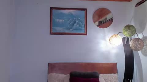 Angel Fox online show from February 25, 1:39 pm