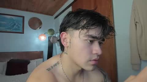 Angel Fox online show from March 3, 6:50 pm