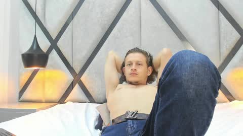 Anthonny Vegas online show from March 27, 4:49 am