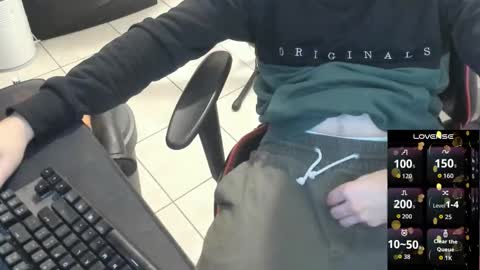 Anthony online show from October 23, 3:04 pm