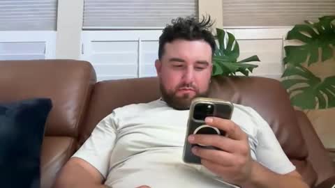 anthoss22 online show from December 2, 9:45 am