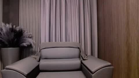 HI My name is Antonio online show from November 25, 8:00 pm