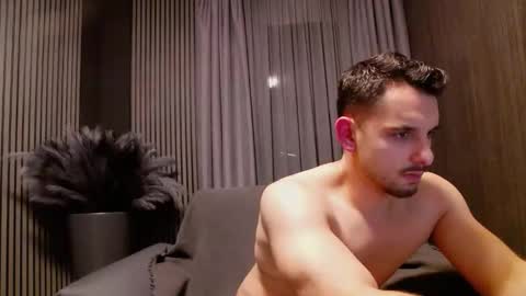 HI My name is Antonio online show from February 13, 8:03 pm