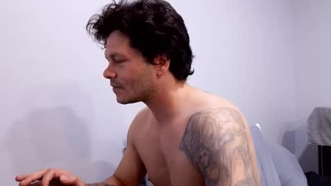 apocalypse_cream online show from March 2, 7:15 am