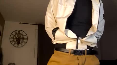 apollonfitx_69 online show from January 17, 8:04 pm