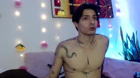 Apolo online show from December 4, 3:43 pm