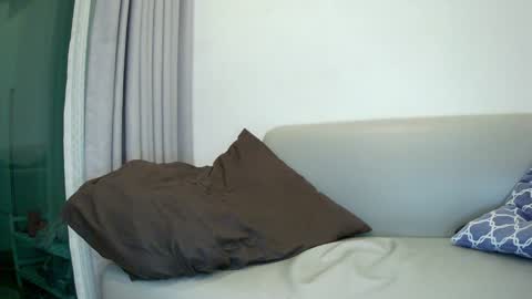 Shaani online show from February 8, 9:57 pm