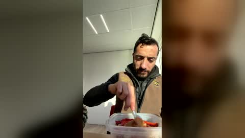 arda659399 online show from January 6, 10:19 am