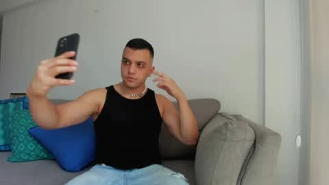 Aren Noctis online show from April 12, 6:31 pm