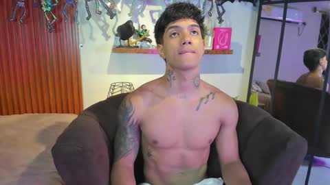 Snapshot of aress444 chatting on September 30, 2:40 am aress444 online show from September 30, 2:40 am