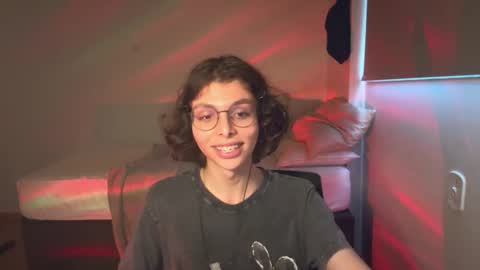 Ari online show from January 10, 7:50 pm