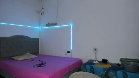 ariel_adan online show from June 5, 2:38 am