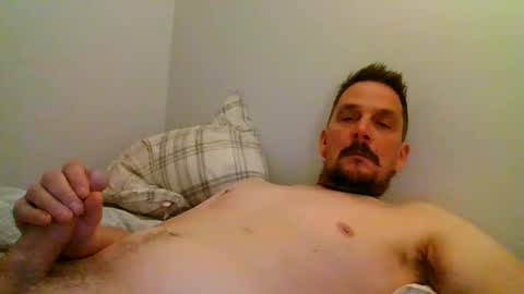 ariparikrigsmann online show from December 5, 11:18 pm