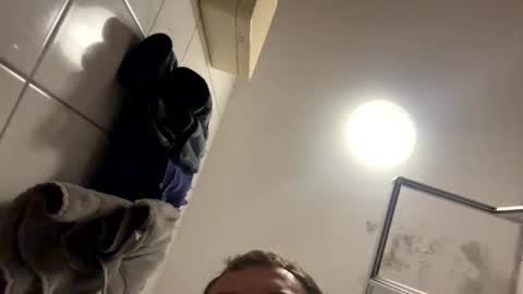 armyskater32 online show from October 28, 8:55 pm