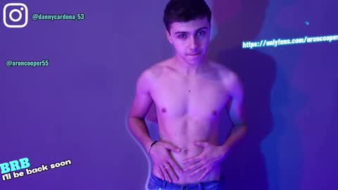 Snapshot of aron__cooper chatting on October 3, 2:49 am aron__cooper online show from October 3, 2:49 am
