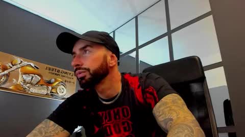 AronGrant online show from October 26, 10:28 am