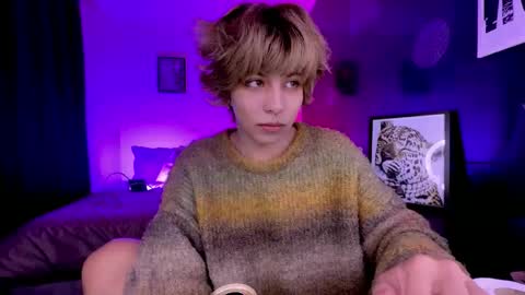Aaron  online show from May 31, 1:50 am