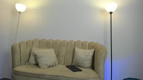 Snapshot of aroon_connor chatting on September 27, 11:24 pm   online show from September 27, 11:24 pm