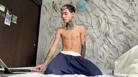   online show from March 27, 10:22 pm