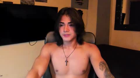 I AM HERE online show from January 8, 3:01 am