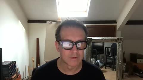 artisterotic online show from October 24, 11:12 am