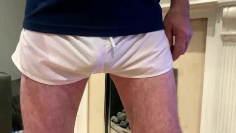 artybee online show from November 9, 7:18 pm