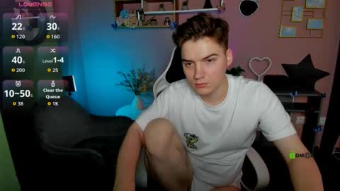 ash_raven_ online show from November 29, 10:56 pm