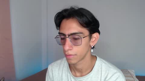 Ash online show from February 10, 4:55 pm