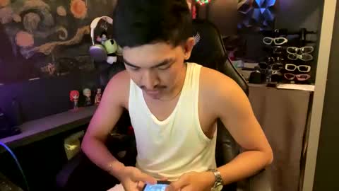 Ash Cross online show from December 1, 12:30 pm