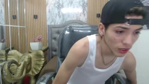 Asher Costa online show from April 19, 9:50 pm