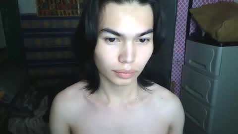 asian_babyboi online show from January 5, 6:44 pm